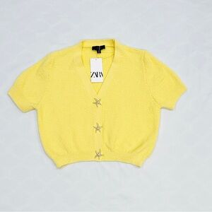 NWT Zara Yellow Textured Knit Short Sleeve Starfish Star Button Detail Sweater